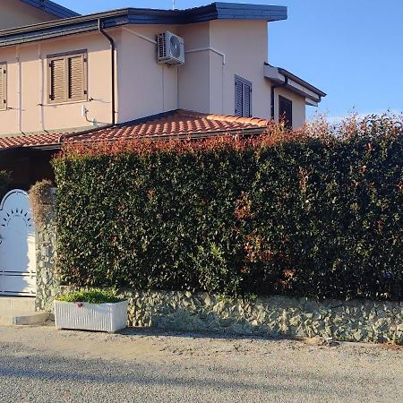 Villetta Aurora Villaggio Porto Ada A 2 Passi Dal Mare Pizzo  Exterior photo